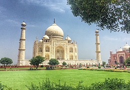 Taj Mahal, Agra, India | Colombian Tourist