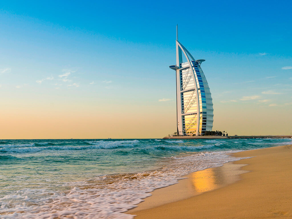 Burj al arb, un hotel de lujo, conocido como el cuarto hotel mas alto de todo el mundo en dubai emiratos arabes unidos