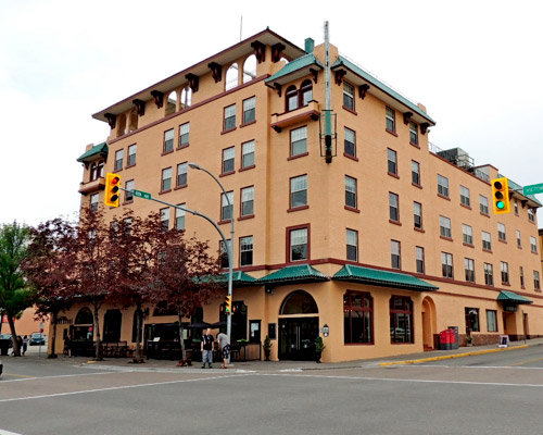 Hotel The Plaza Hotel ubicado en Kamloops Canadá | Colombian Tourist